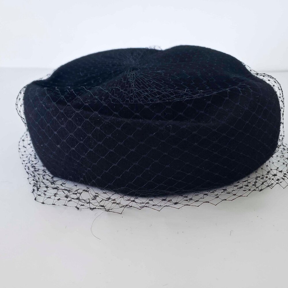 Vintage Ritz Henry Pollak New York Wool Netted Hat